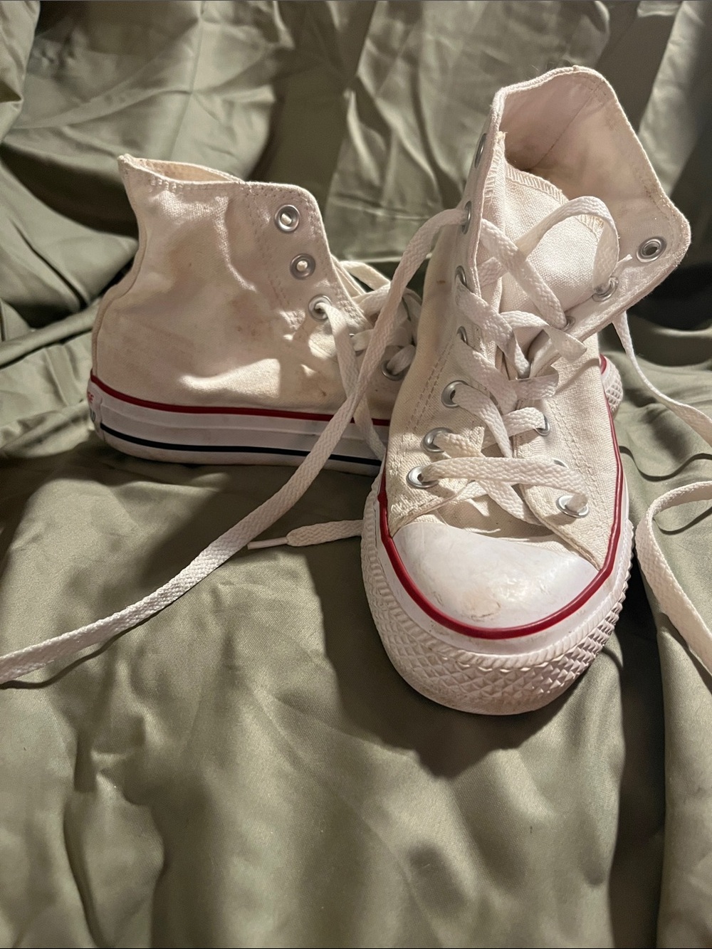 Converse Men’s 5 Women’s 7 White High-Top Sneakers